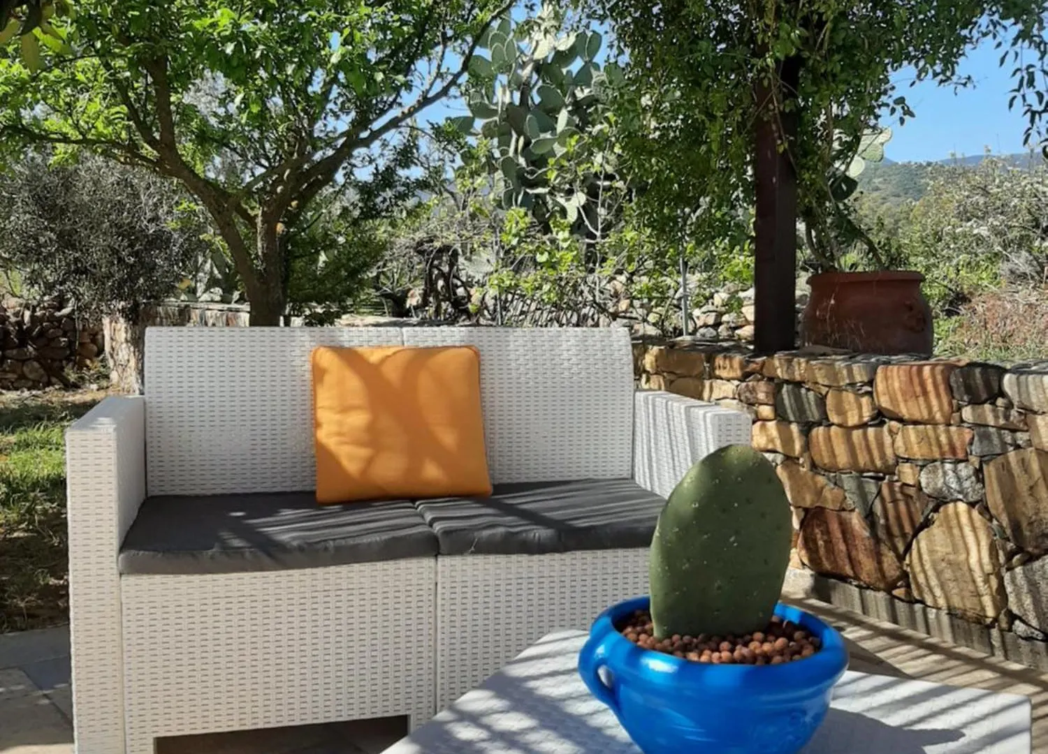 Casale Diletta Bed & Breakfast Castiadas