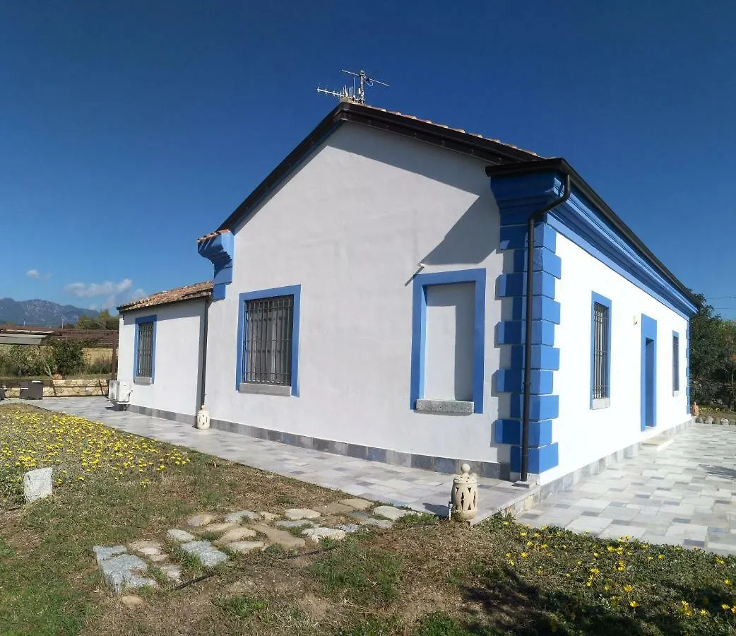 Casale Diletta Bed & Breakfast Castiadas