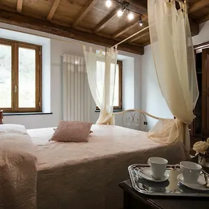 Le Casine Del Borgo Bed & Breakfast Borgo a Mozzano